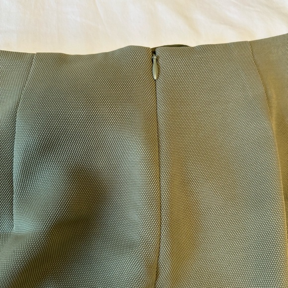 Babaton Olive Pencil Skirt - Picture 4 of 6